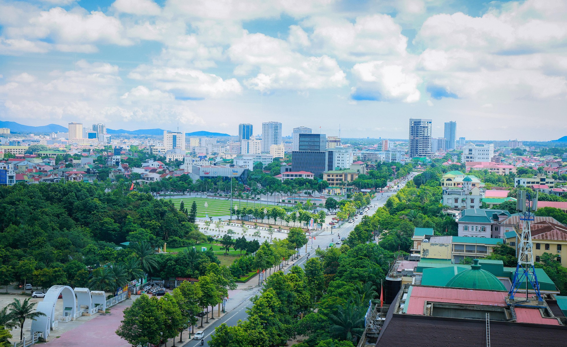 Quy mô thành phố Vinh sau khi hoàn thành sáp nhập thị xã Cửa Lò và 6 xã của huyện Nghi Lộc