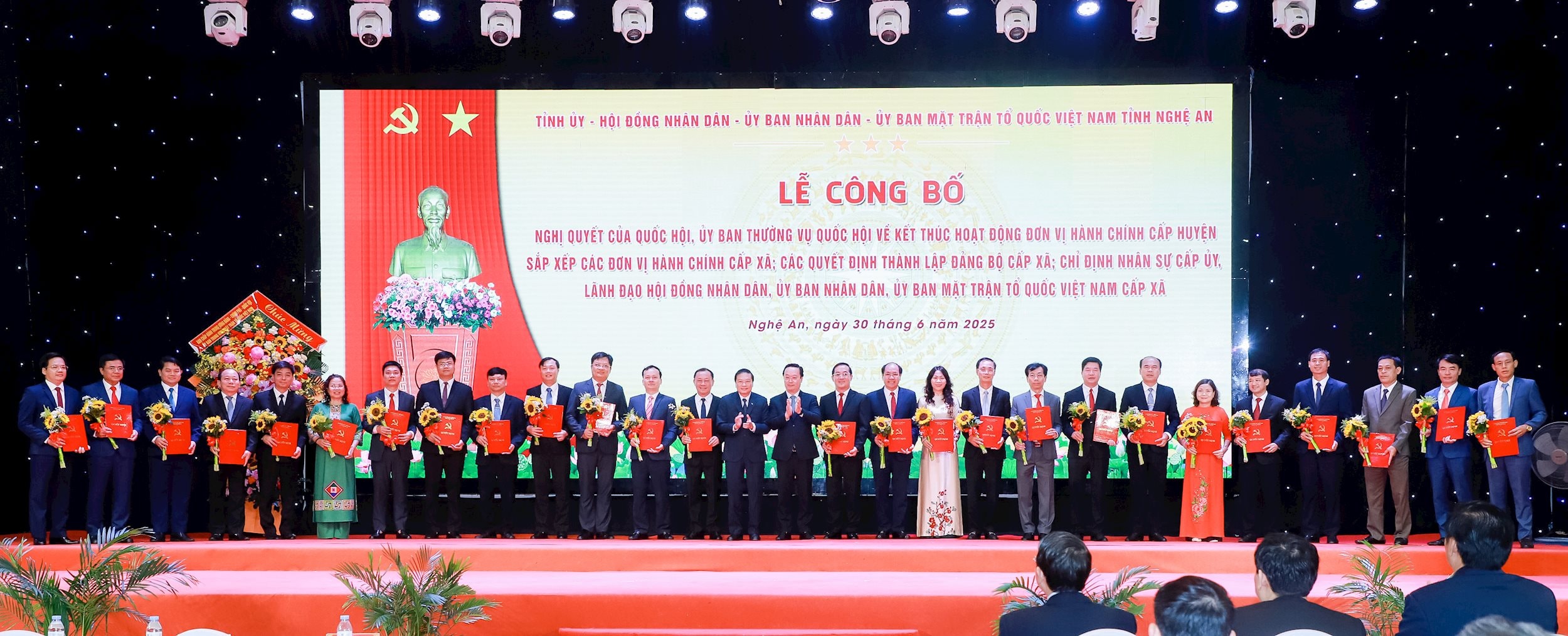 Nghệ An công bố thực hiện mô hình chính quyền địa phương 2 cấp