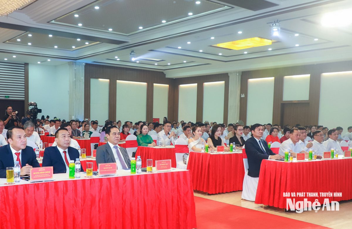 Chủ tịch UBND tỉnh Nghệ An nêu 5 định hướng lớn đồng hành cùng doanh nghiệp