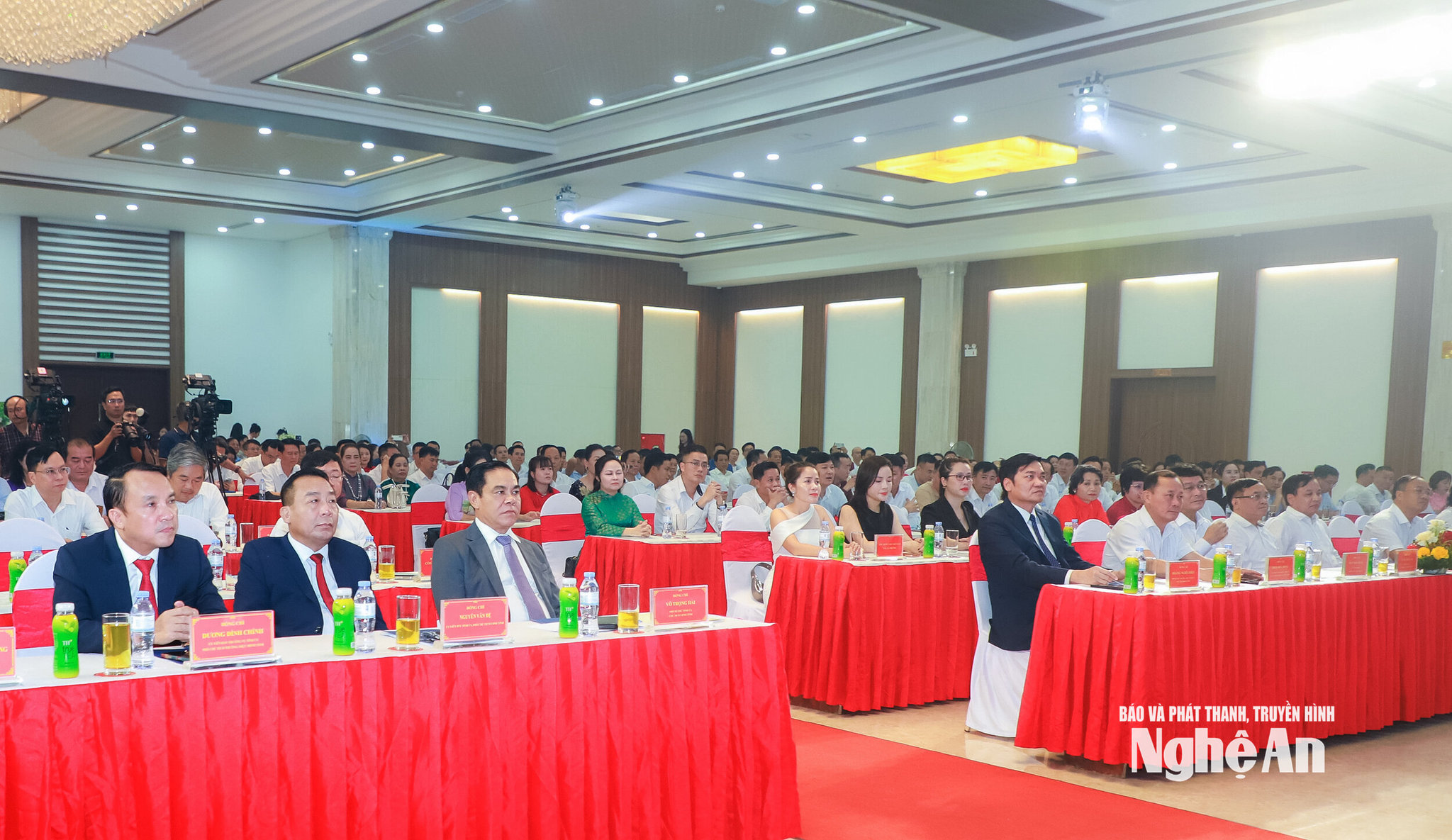 Chủ tịch UBND tỉnh Nghệ An nêu 5 định hướng lớn đồng hành cùng doanh nghiệp